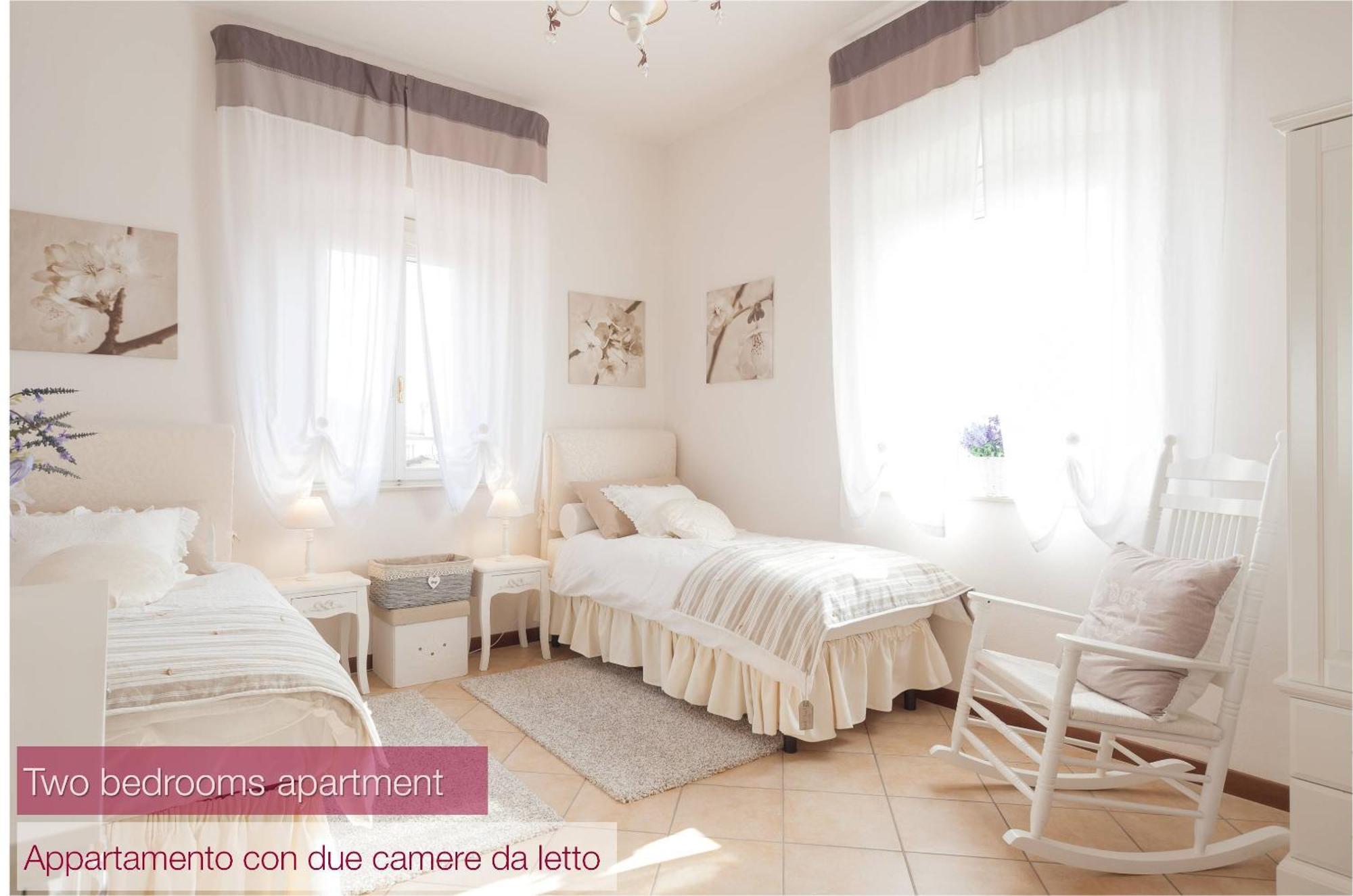 Nina Guest House Longare Chambre photo