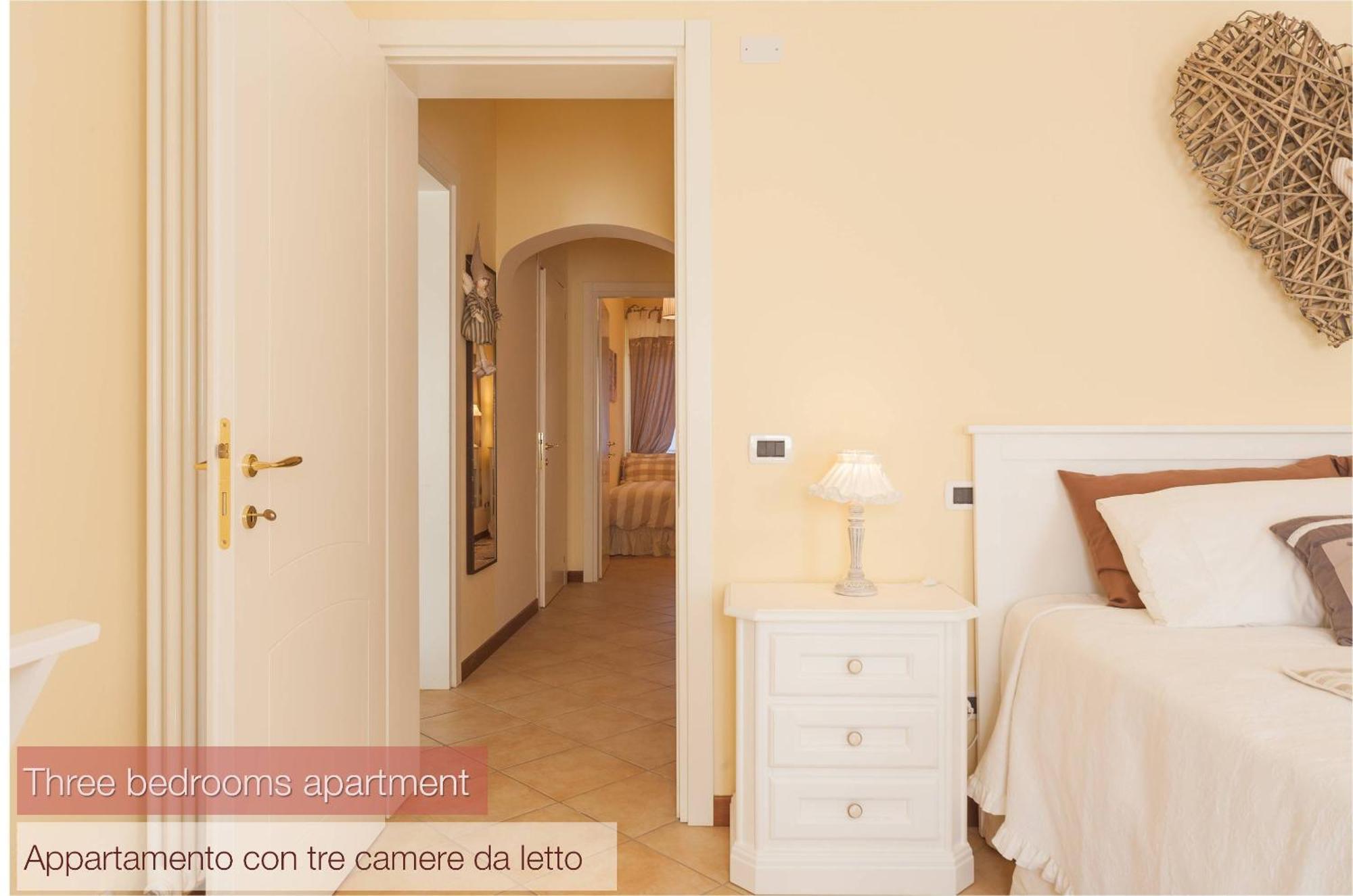 Nina Guest House Longare Chambre photo