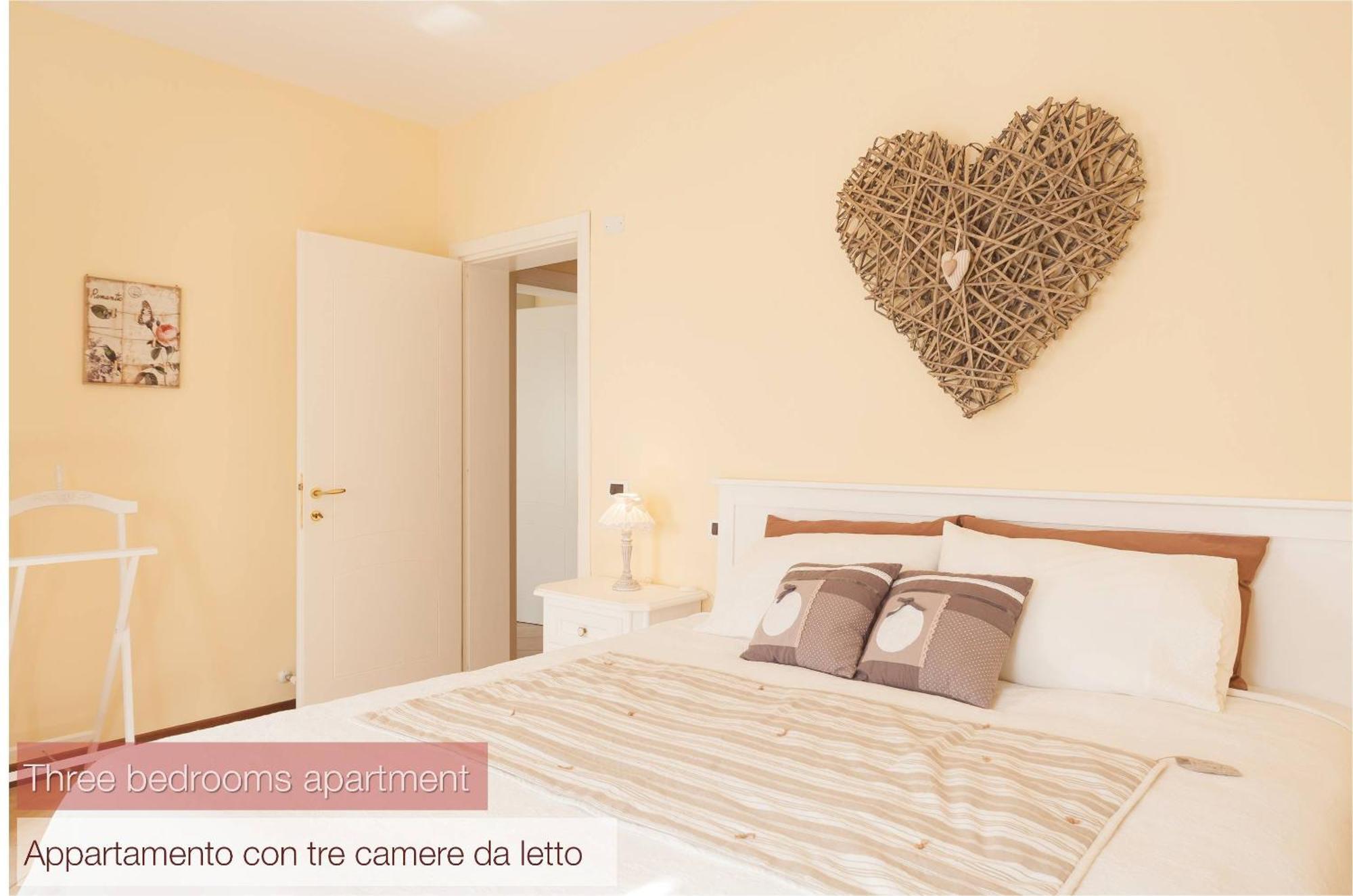 Nina Guest House Longare Chambre photo