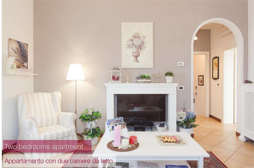 Nina Guest House Longare Chambre photo